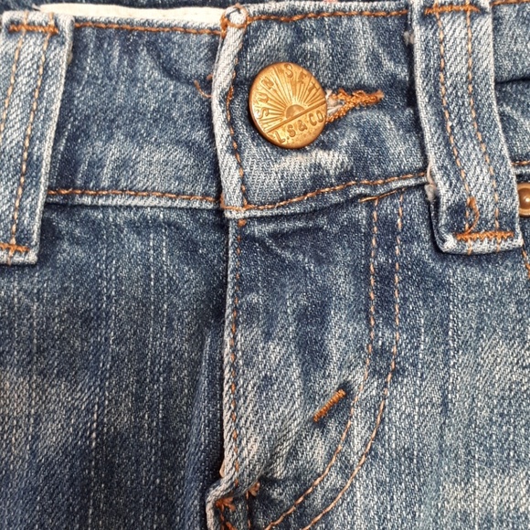 Levi's Denim Skirt - Picture 4 of 8